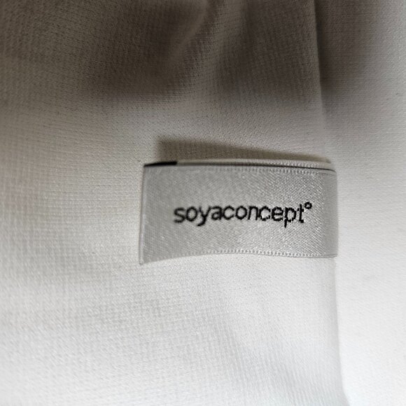 Blazer - Picture 6 of 10